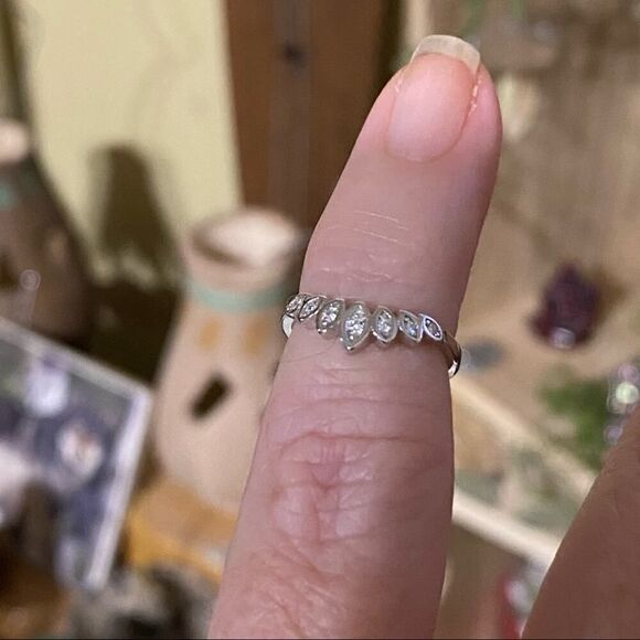 Sterling Silver CZ Toe Ring Midi Ring - Picture 3 of 4